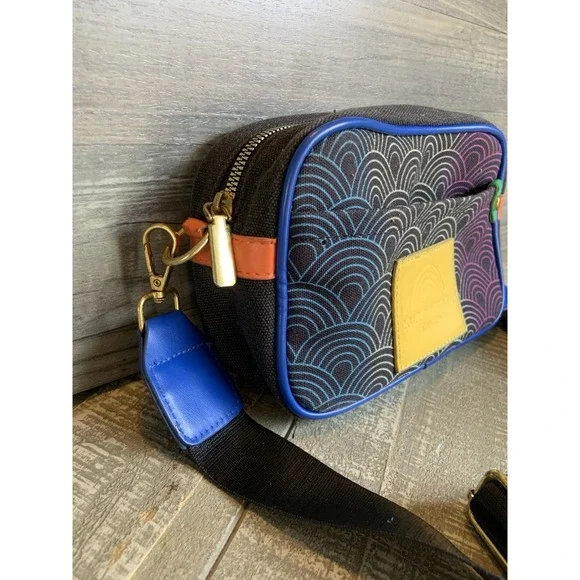 Kurt Geiger Southbank Camera Small Crossbody Black Multi Colored Canvas Bag - Picture 3 of 7